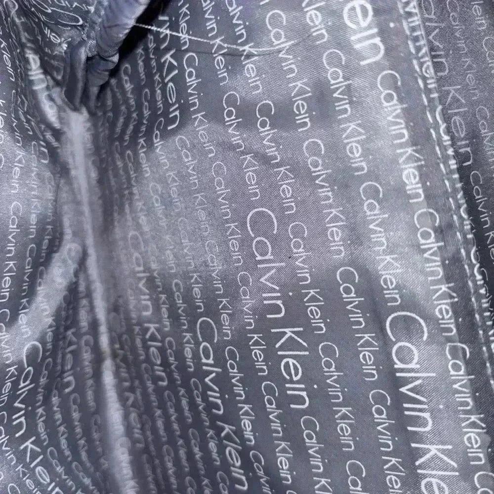 Calvin Klien clutch - Picture 3 of 3